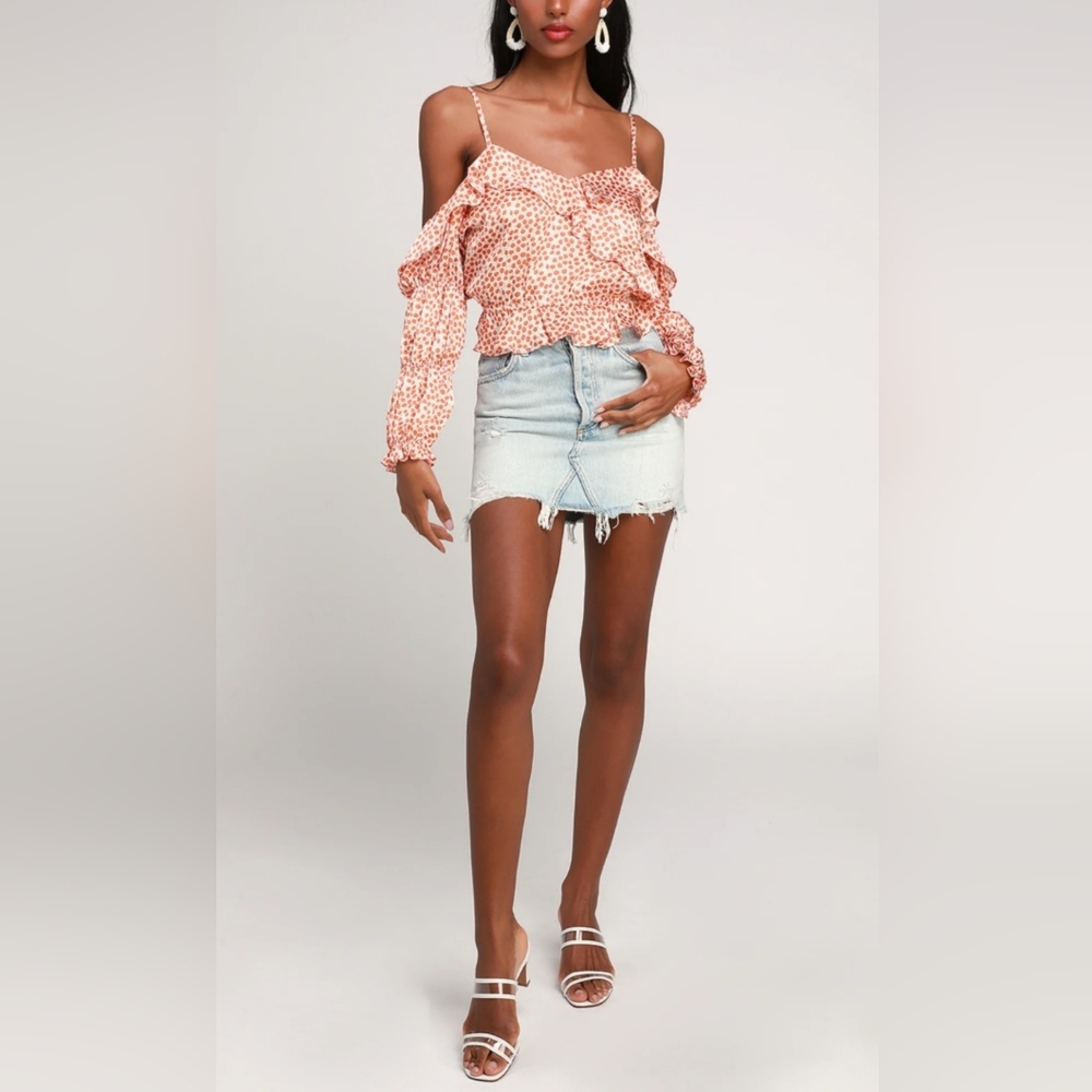 LULU'S Artiste Orange Ruffled Cold Shoulder Top SIZE: XS - Picture 7 of 7